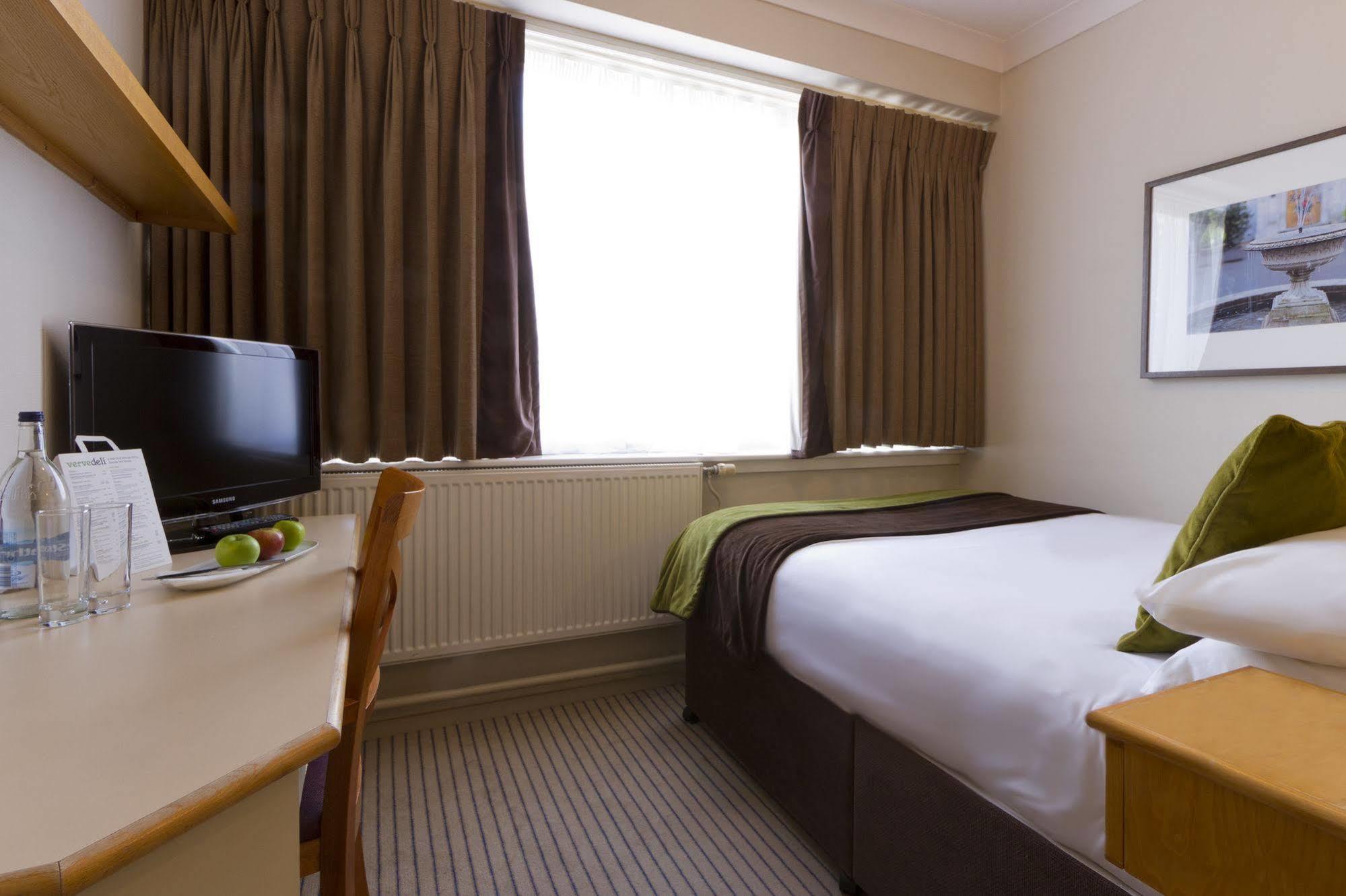 Hotel Harben House Newport Pagnell Exterior foto
